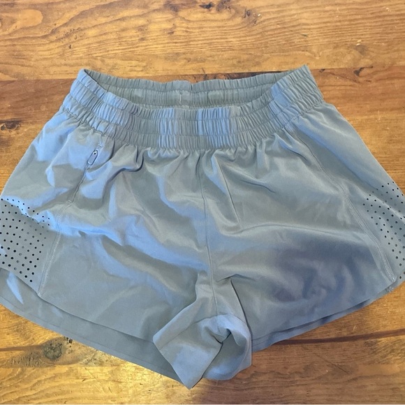 3 pairs Athleta hustle 3” shorts - Picture 5 of 7